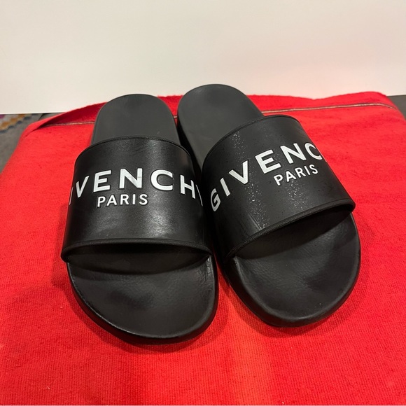 GIVENCHY PARIS flat sandals - Picture 1 of 6